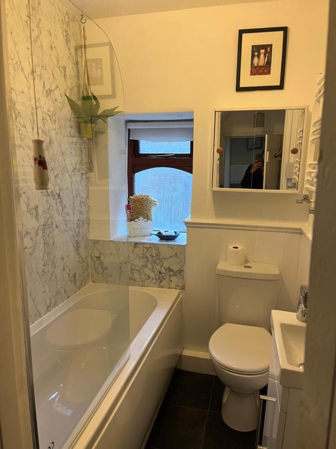 Wicket Green Cottage Hayfield  Bagian luar foto