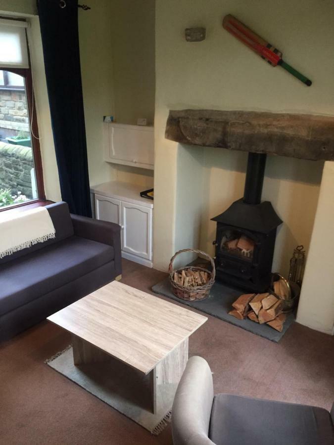 Wicket Green Cottage Hayfield  Bagian luar foto
